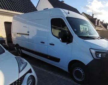 Перевозчик Фургон Renault master в Liévin Франция